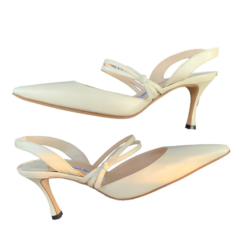 MANOLO BLAHNIK Slingback heels. NEVER WORN. Side BOW. NUDE hue. SLIP ON. Sz 6.5